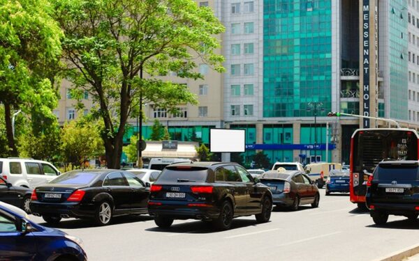 Xətai pr. ( Günaydın restoran )