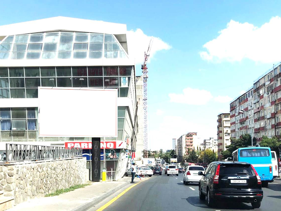 Azadlıq metrosu.